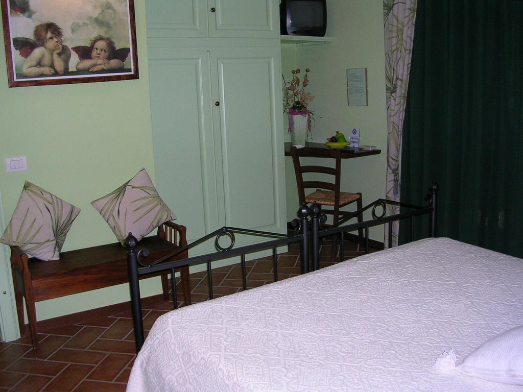 Giannetti Bed & Breakfast Poggio alle Mura Habitación foto
