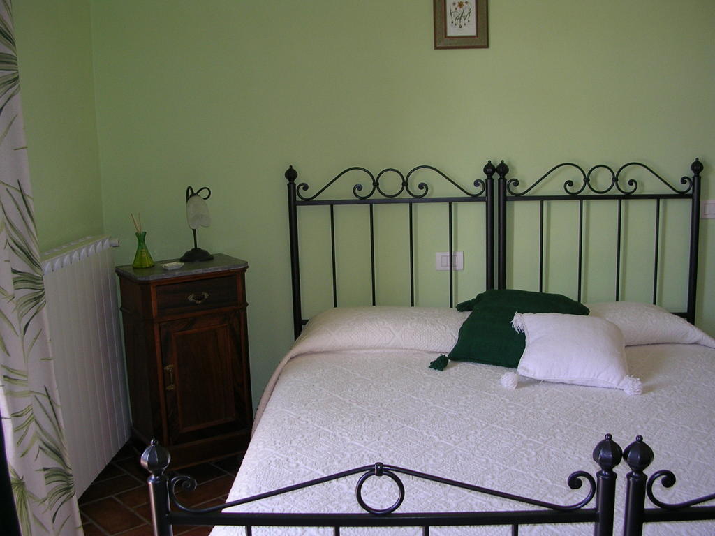 Giannetti Bed & Breakfast Poggio alle Mura Habitación foto